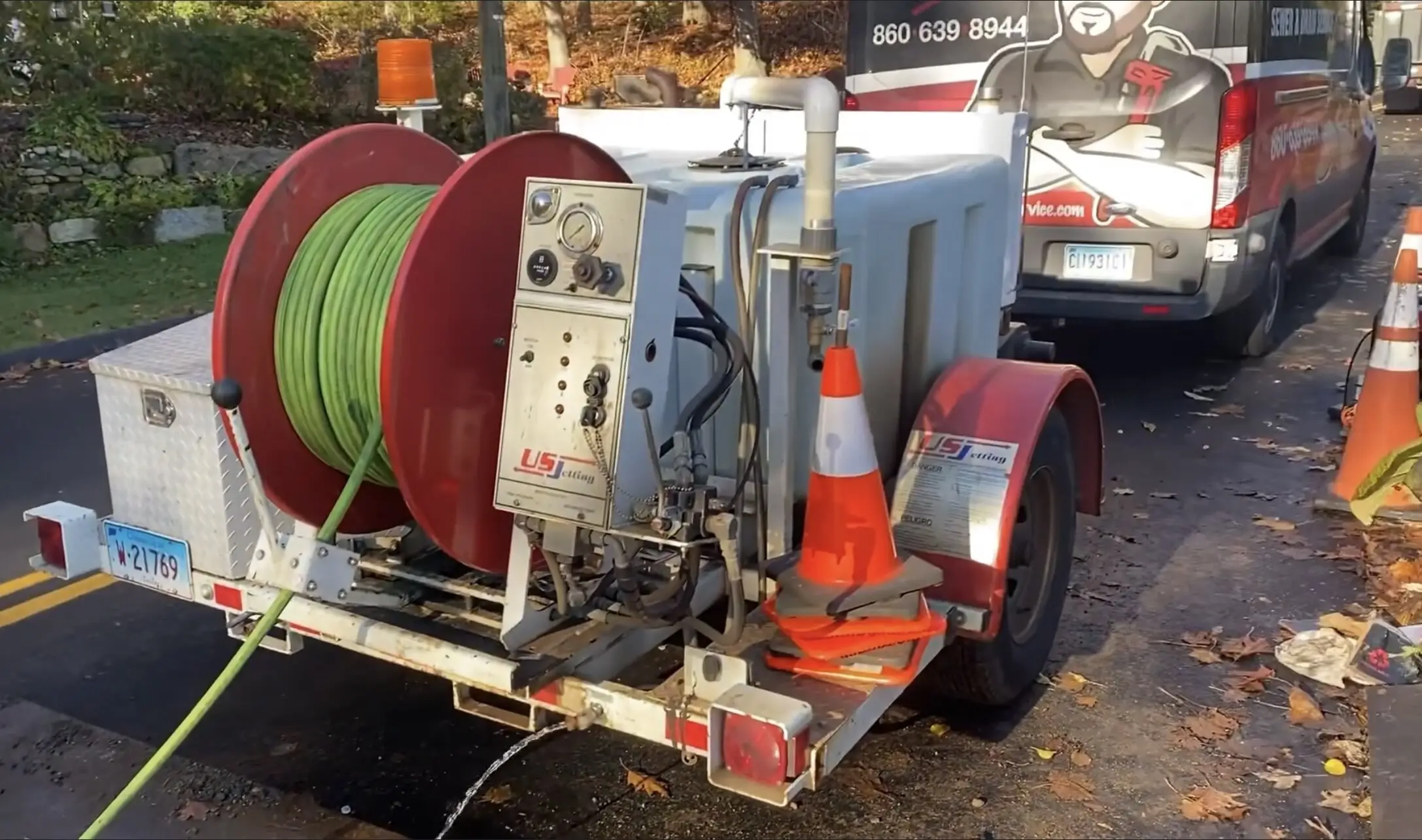 Hydro-jetting equipment and service truck for sewer drain cleaning.